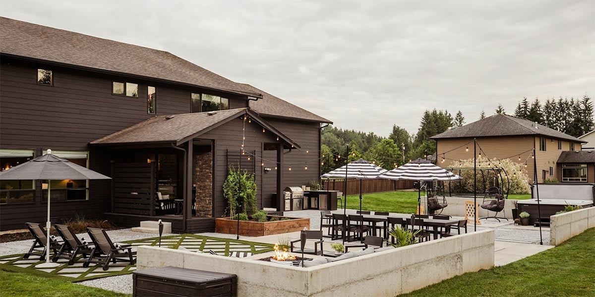 black and white modern outdoor design