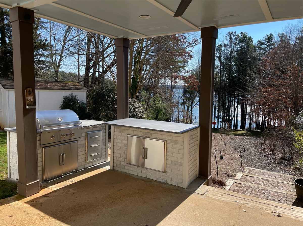 brick outdoor kitchen on patio