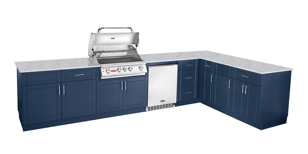 bull outdoor kitchen with HDPE cabinets and grill