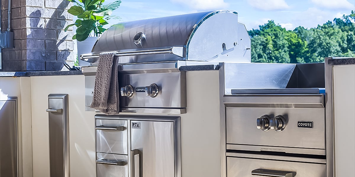 coyote grill inside rta outdoor kitchen
