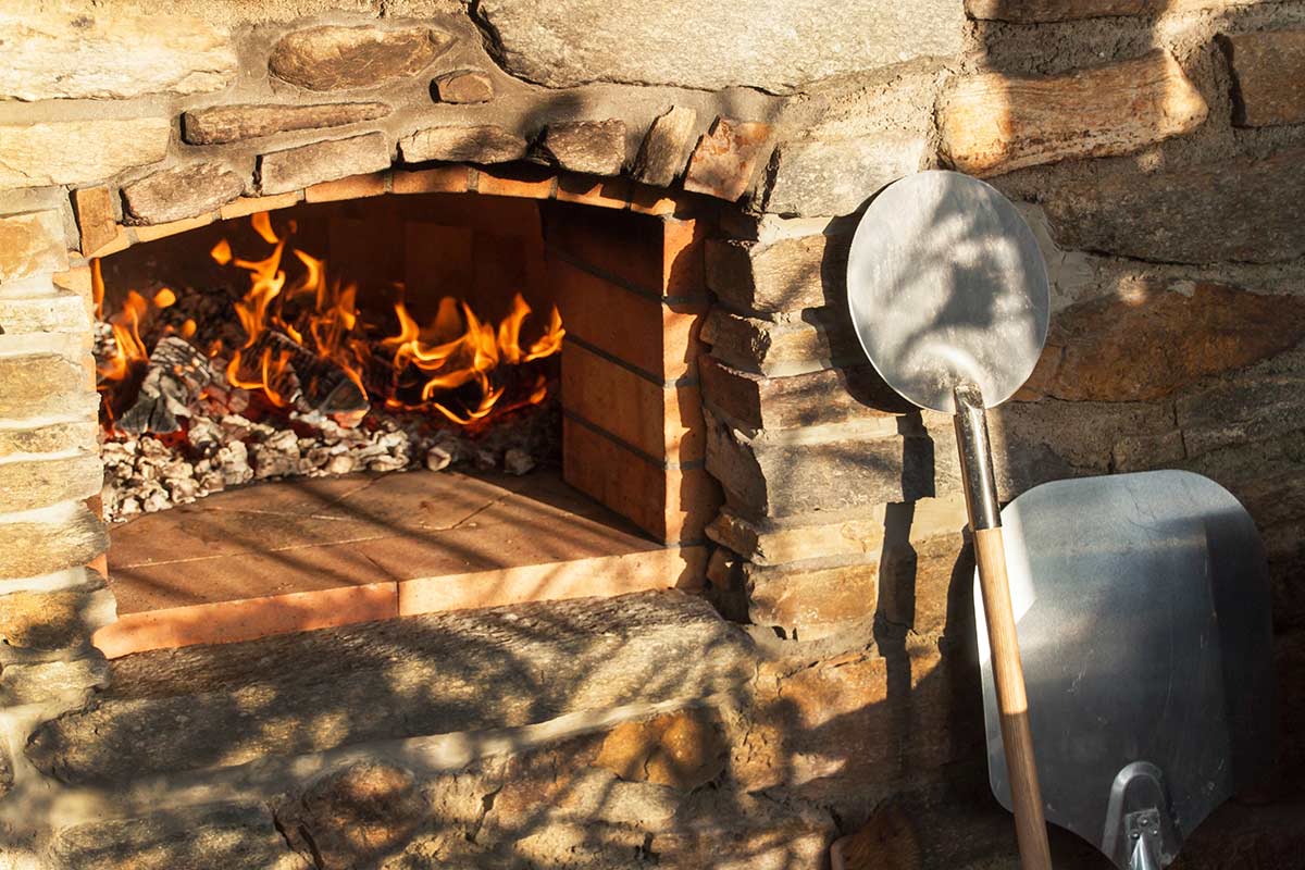 custom outdoor pizza oven