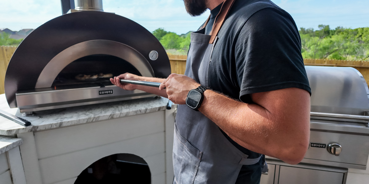 how to use a pizza oven