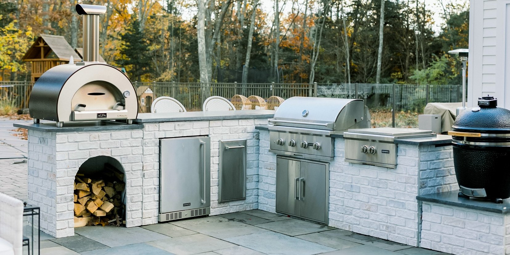 l shaped outdoor kitchen idea with reclaimed brick finish
