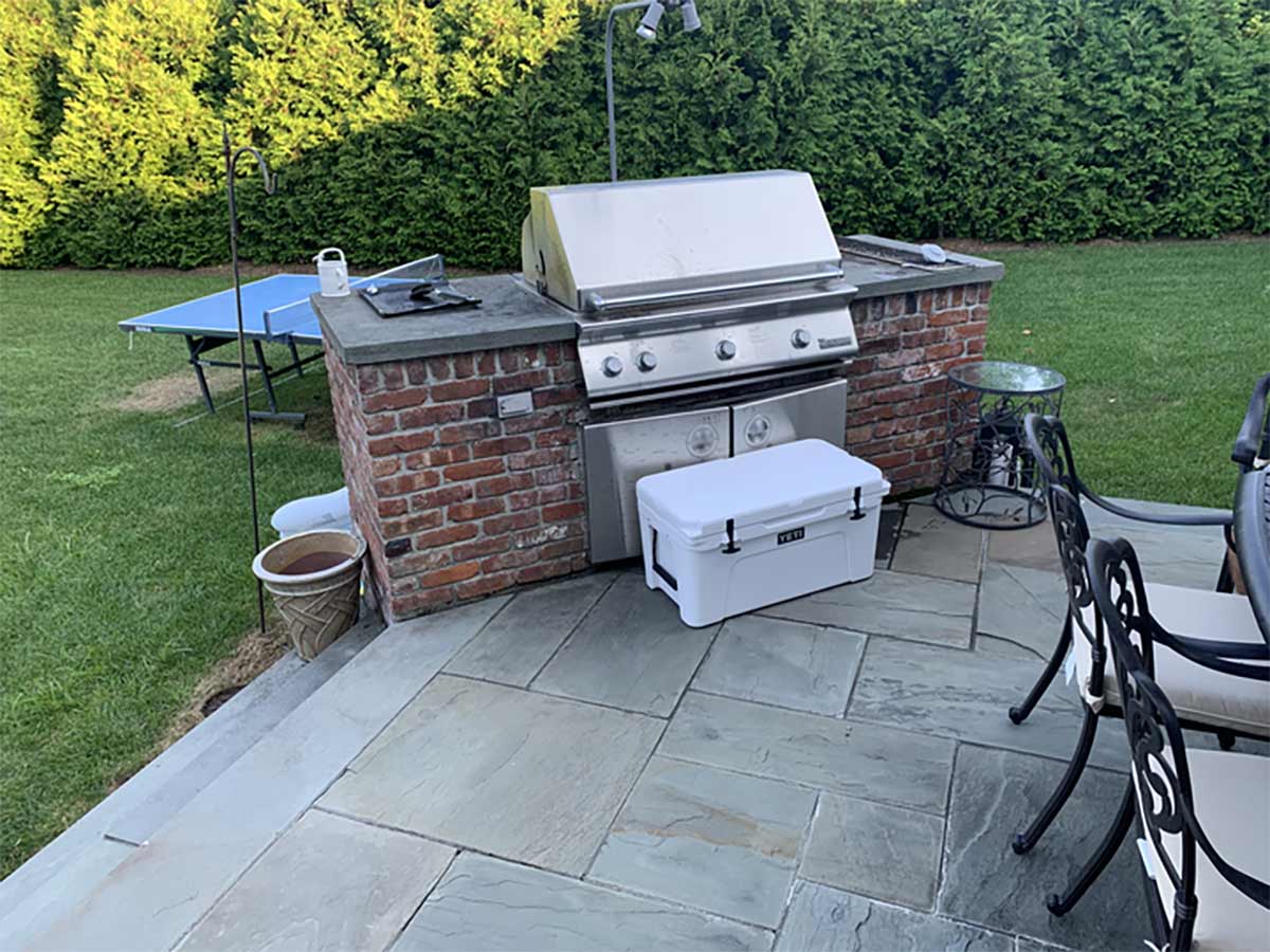 linear brick outdoor kitchen