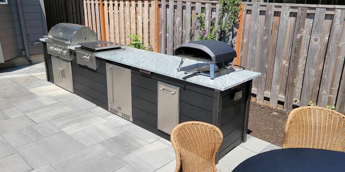 long linear outdoor kitchens with gas grill and ooni pizza oven