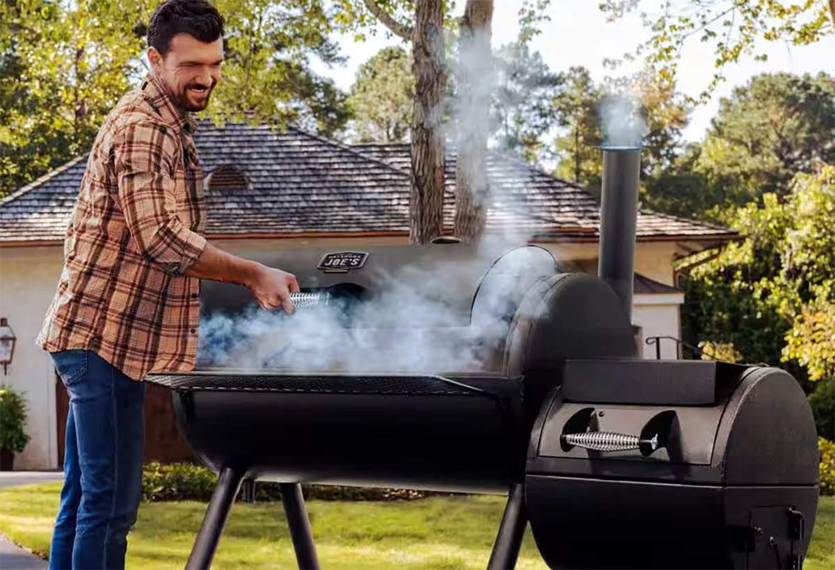 Longhorn Smoker Grill