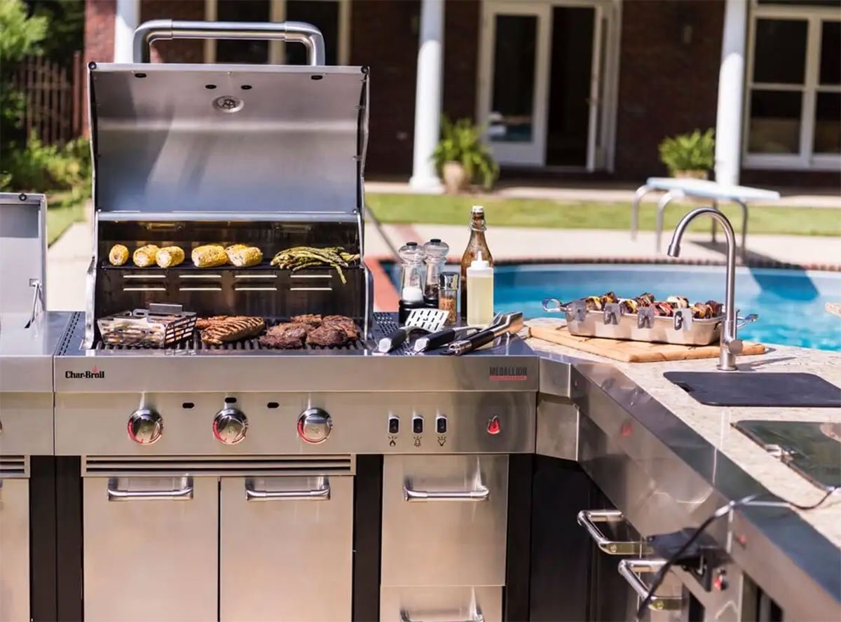 modular outdoor kitchen
