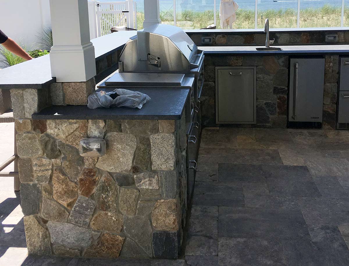 no vents in outdoor kitchen