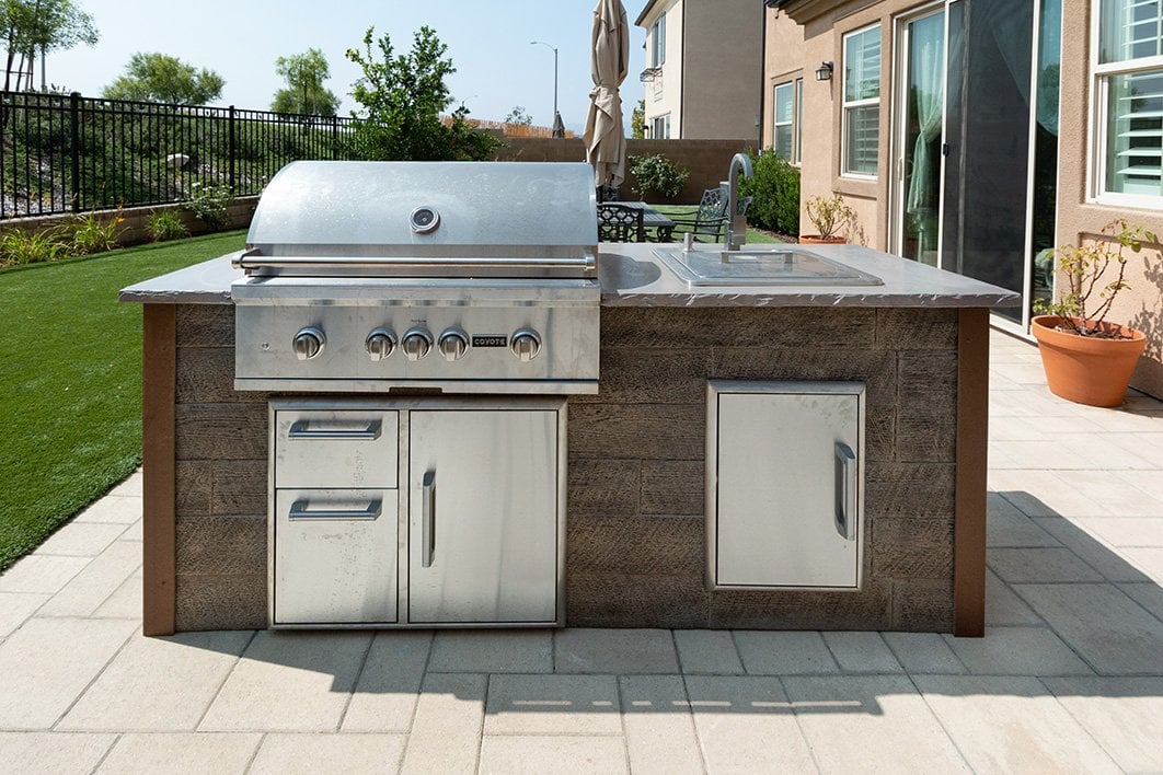 Single Bowl sink built into an RTA Outdoor kitchen