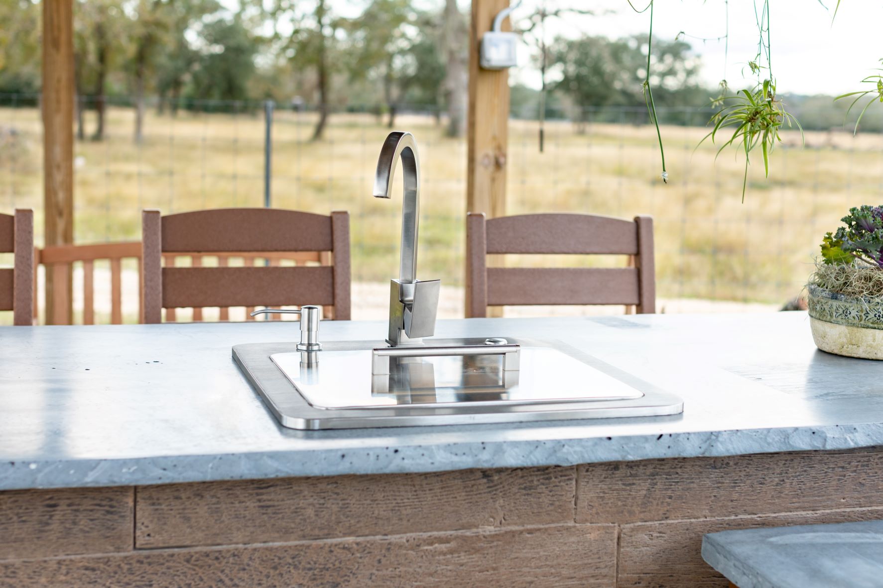 Is an outdoor kitchen sink built into countertop right for your project