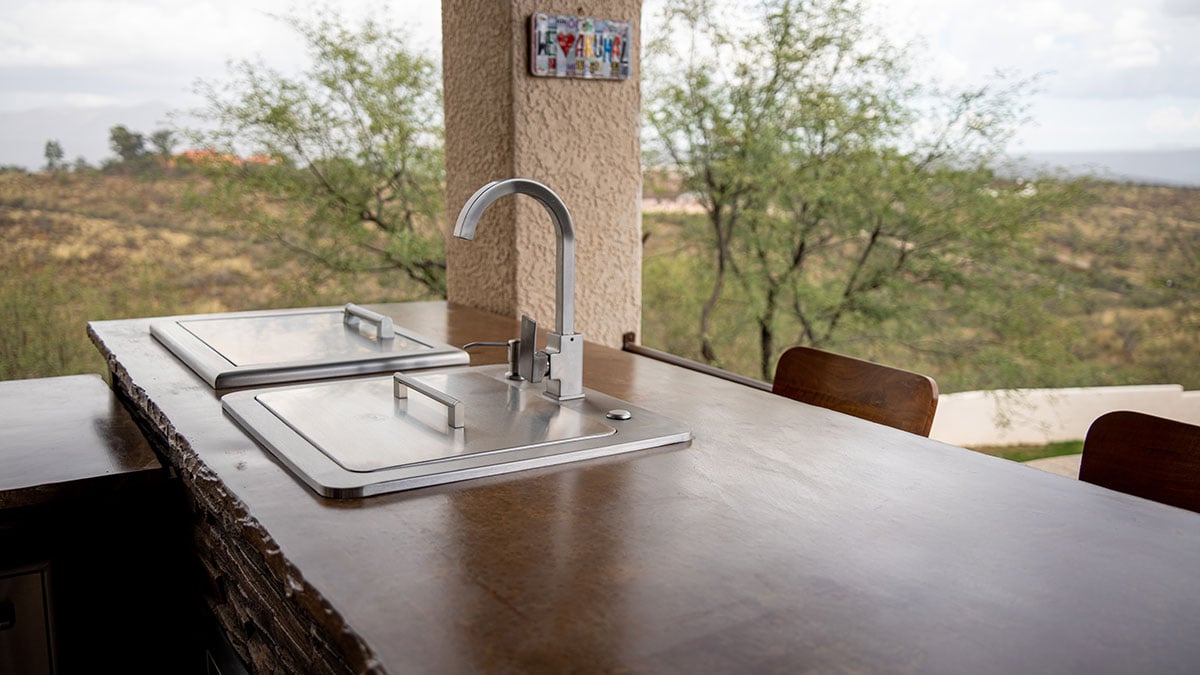 outdoor kitchen sink