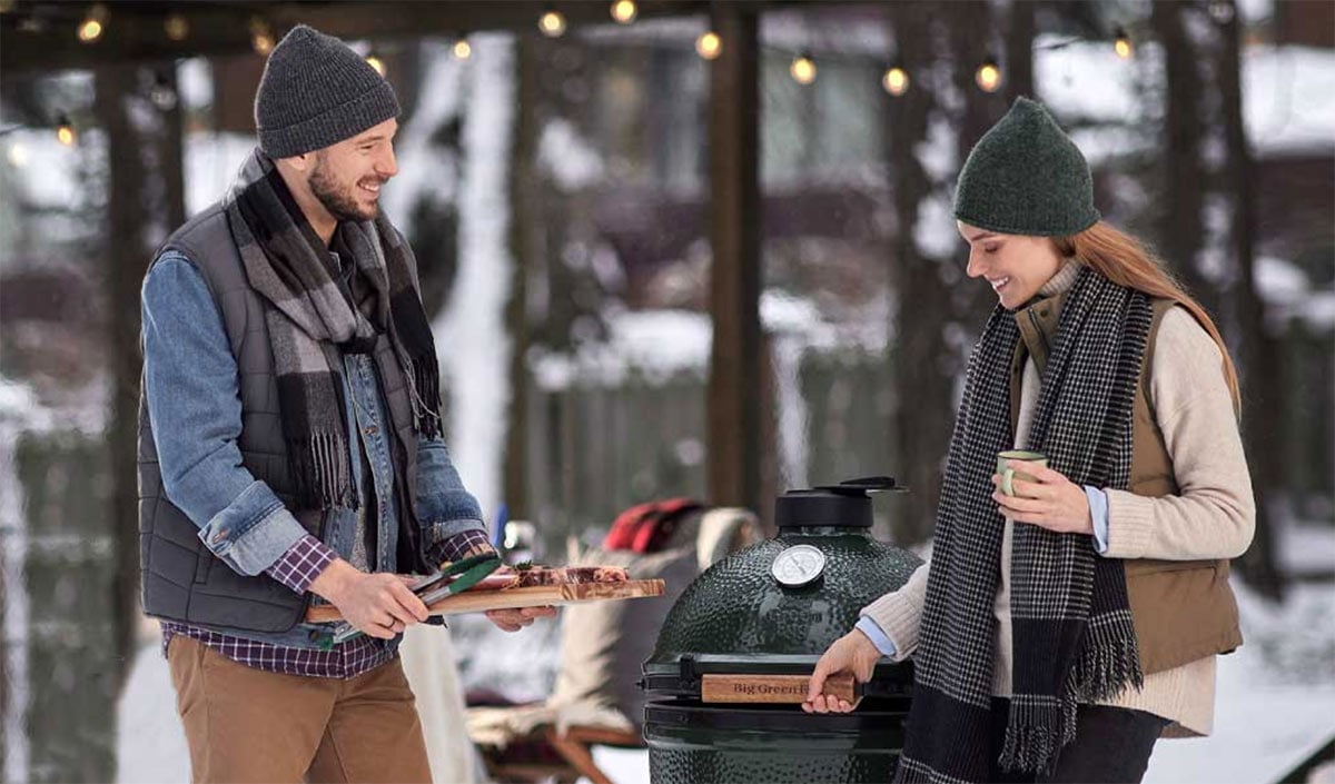 people using big green egg