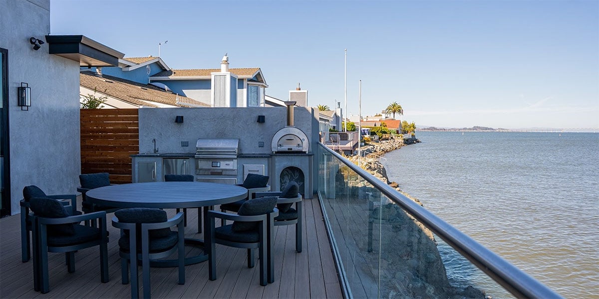 rta outdoor kitchen in modern space near ocean