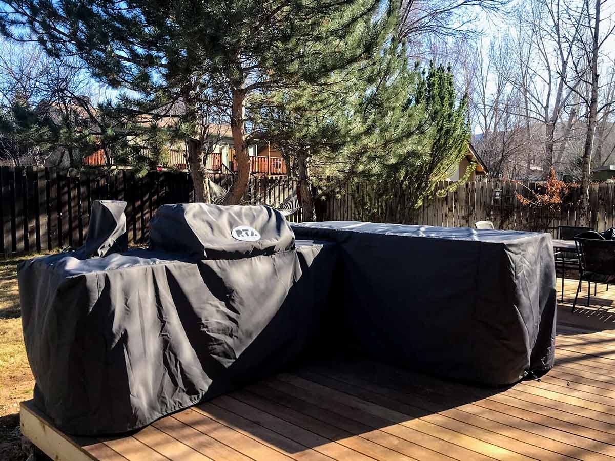 rta outdoor kitchen with full kitchen cover