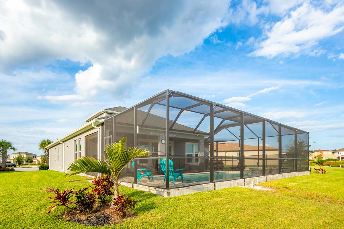 shot of florida room from the outside