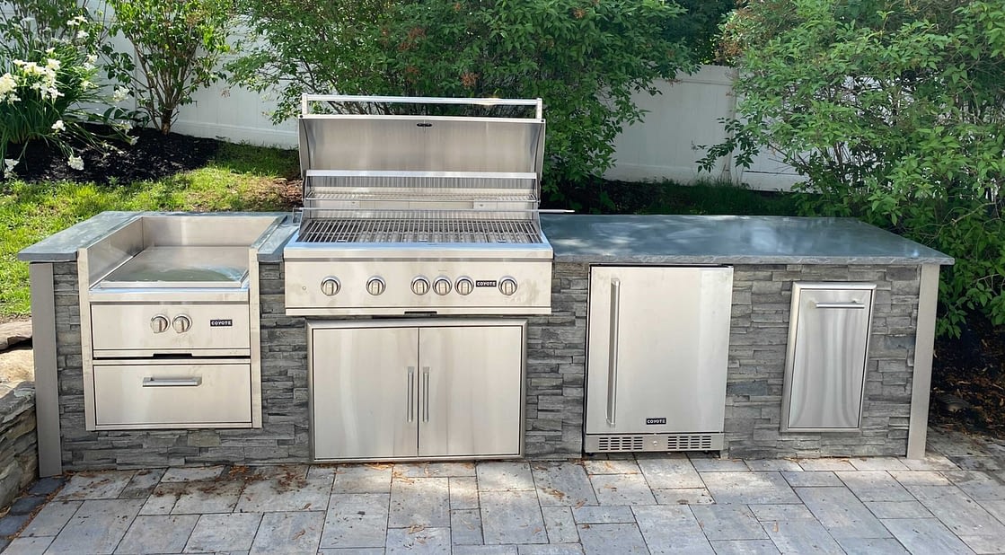straight rta island with built in outdoor appliances