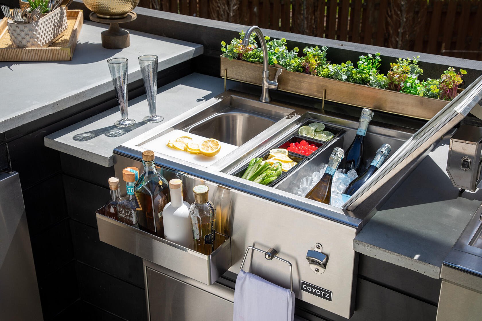 Beverage sinks outdoor rated for outdoor kitchen