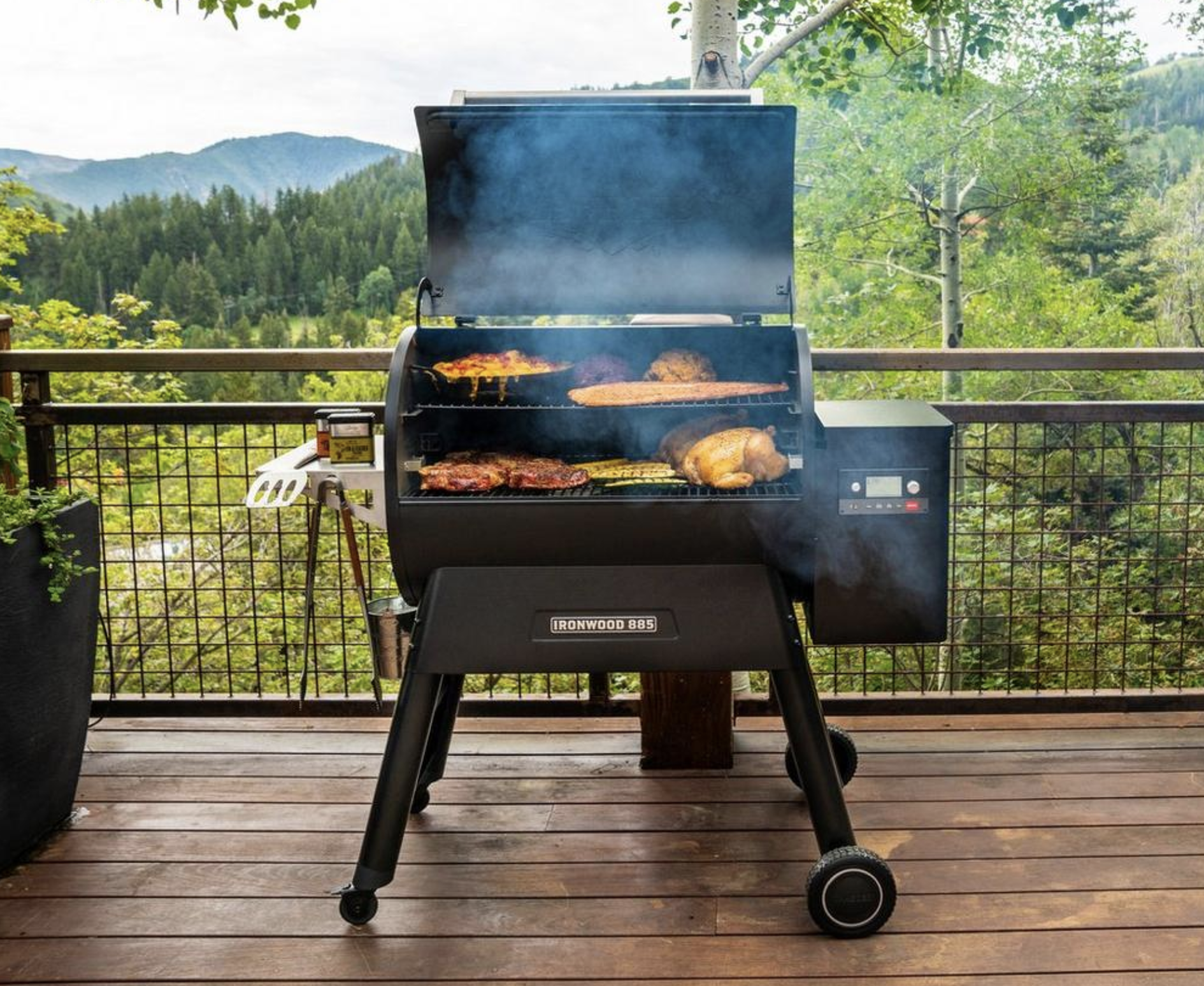 Traeger Ironwood 885 Grill
